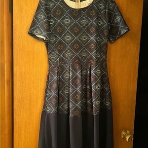 Ladies Lulu Roe dress